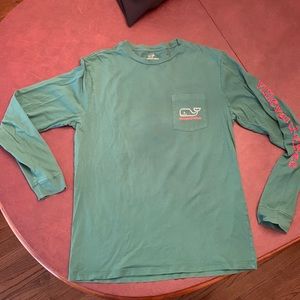 M Vineyard Vines Christmas Naughty Or Nice whale shirt l/s size small